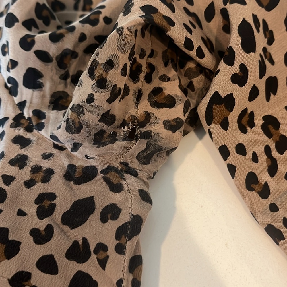 J Crew leopard top 100% silk - Picture 3 of 6